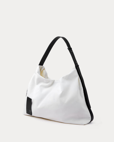 DA31 Carry All - White