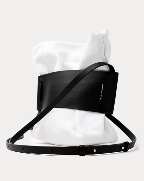 DA32 Carry Some - White