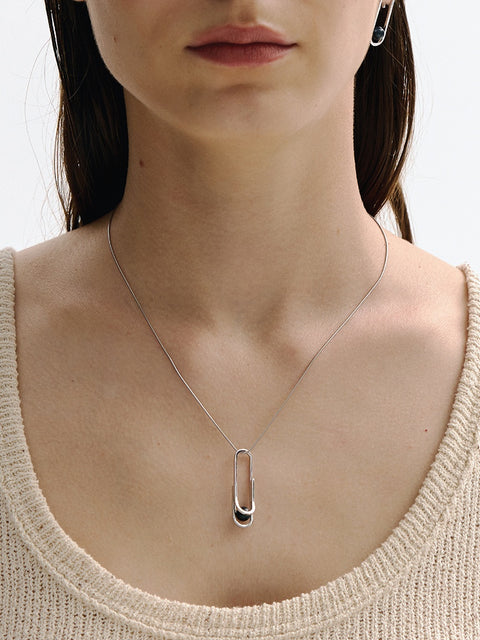 DJ01 Paperclip Pendant A