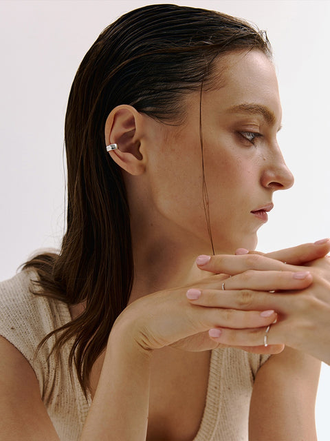DJ02 Line Ear Cuff