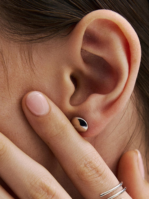 DJ03 Curve Stud Earring