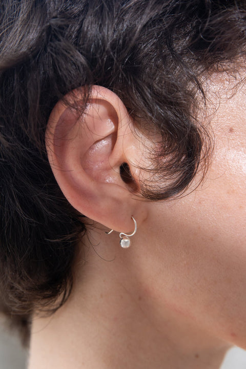 DJ04-ER Dot Earring A