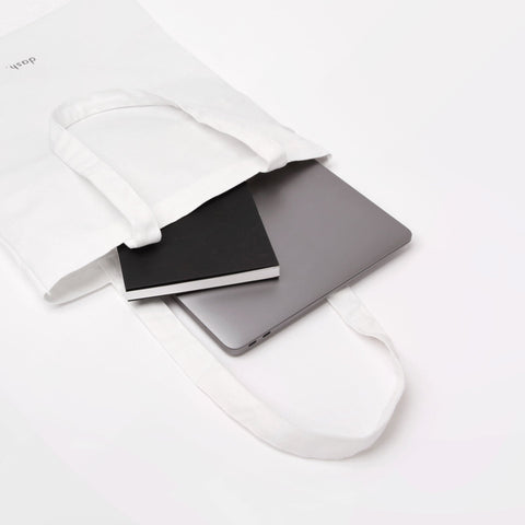 DA25 Canvas Satchel - White