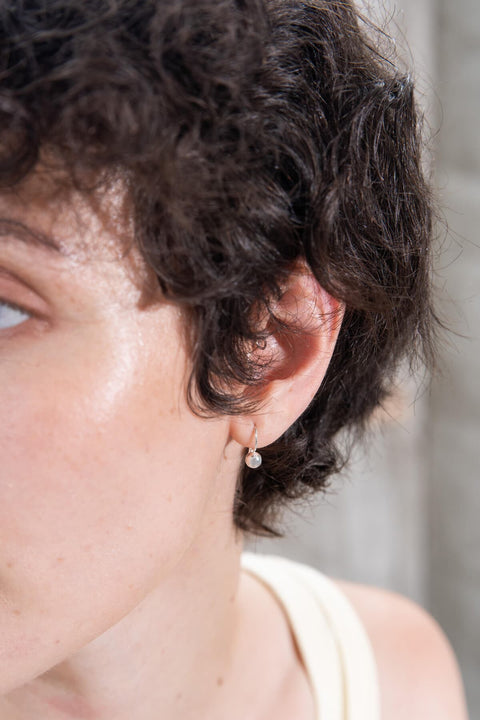DJ04-ER Dot Earring A
